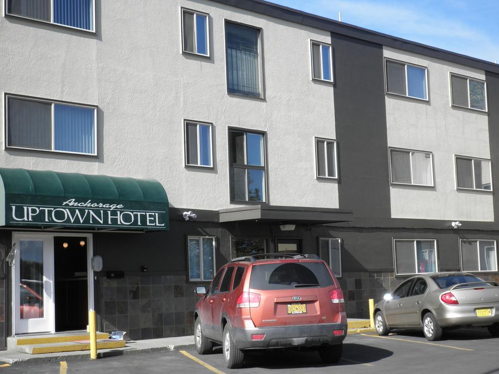 Anchorage Uptown Suites Extérieur photo