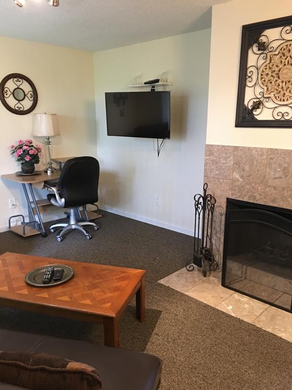 Anchorage Uptown Suites Extérieur photo