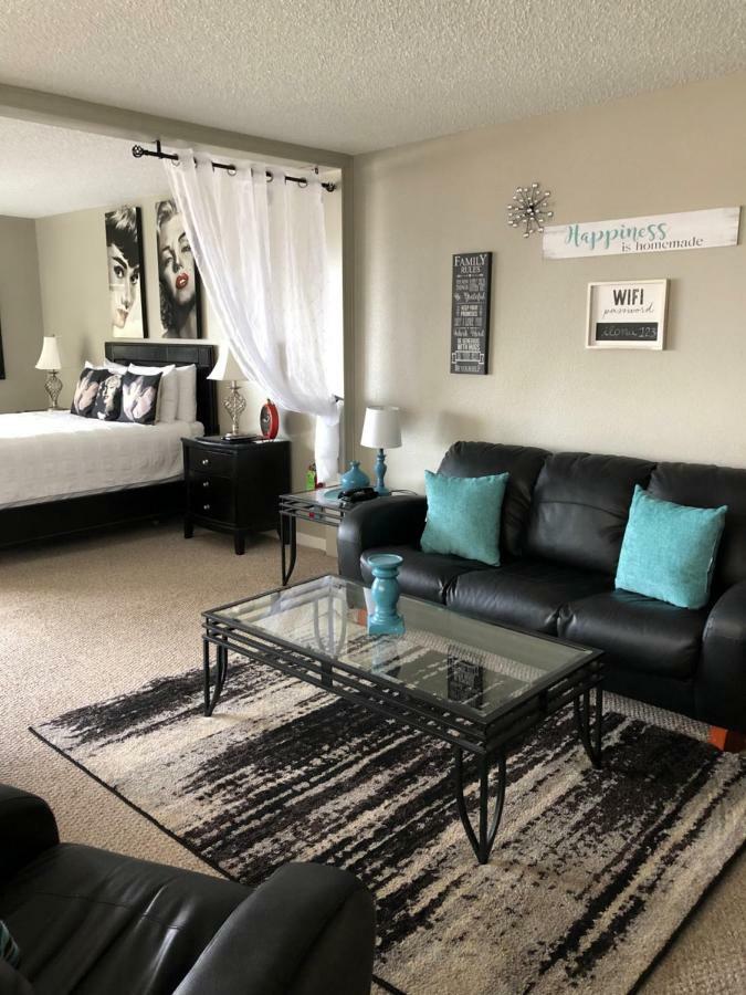 Anchorage Uptown Suites Extérieur photo