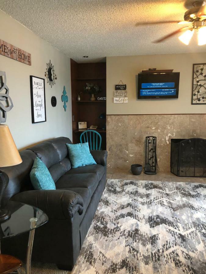 Anchorage Uptown Suites Extérieur photo