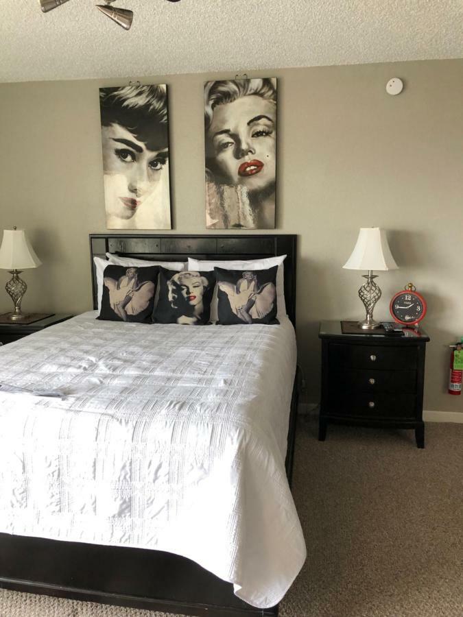 Anchorage Uptown Suites Extérieur photo