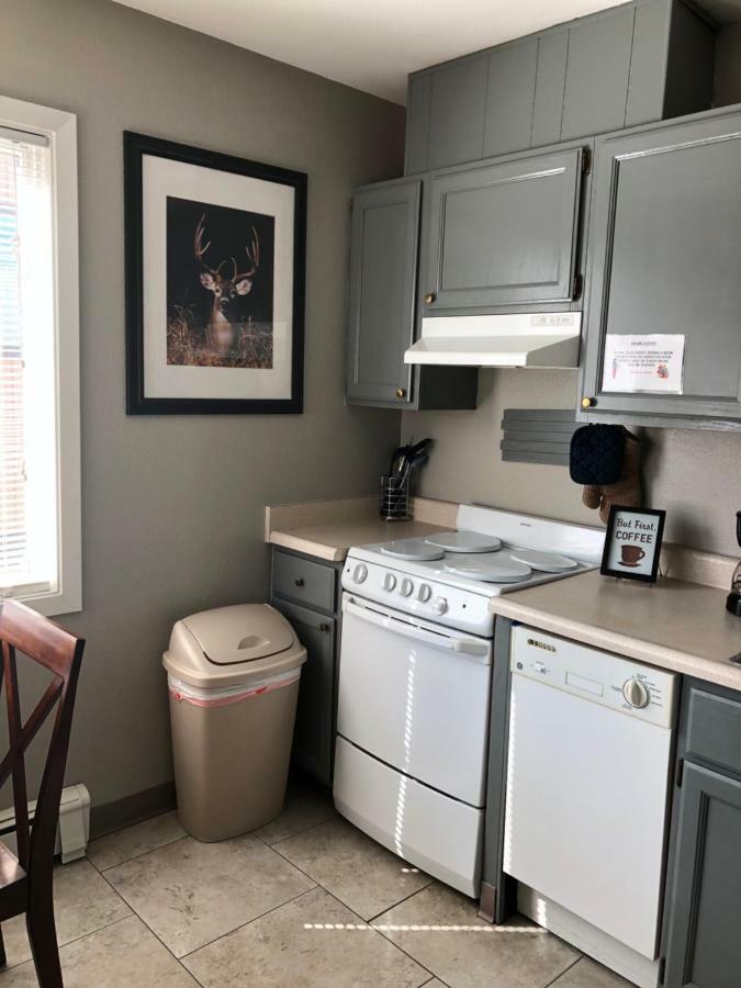 Anchorage Uptown Suites Extérieur photo