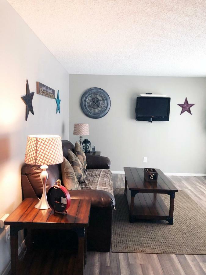 Anchorage Uptown Suites Extérieur photo